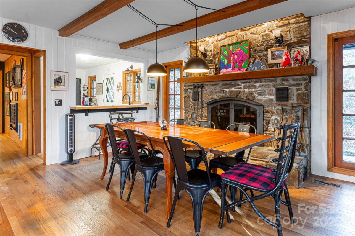 Burnsville 10 4305974j