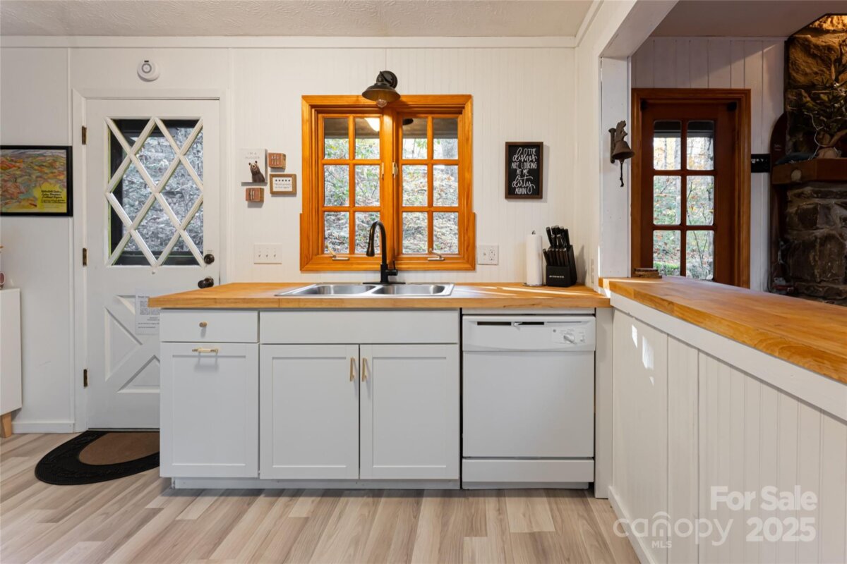 Burnsville 14 4305974n