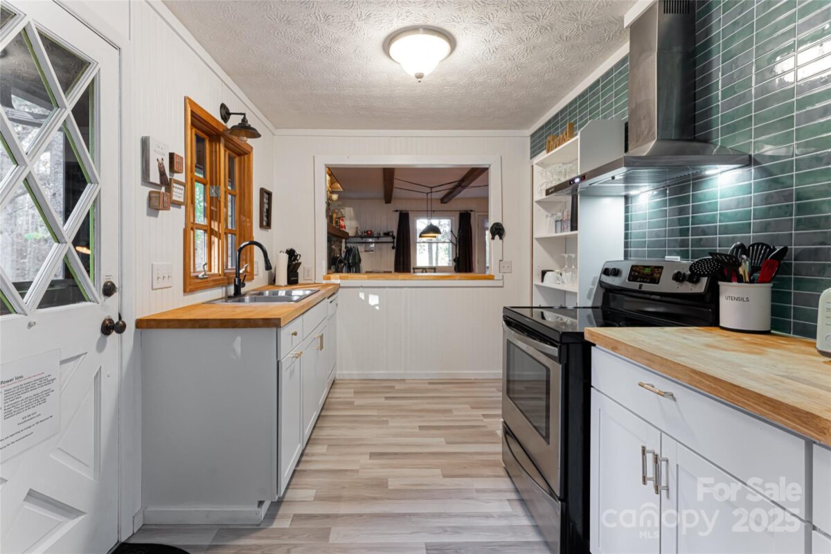 Burnsville 16 4305974p