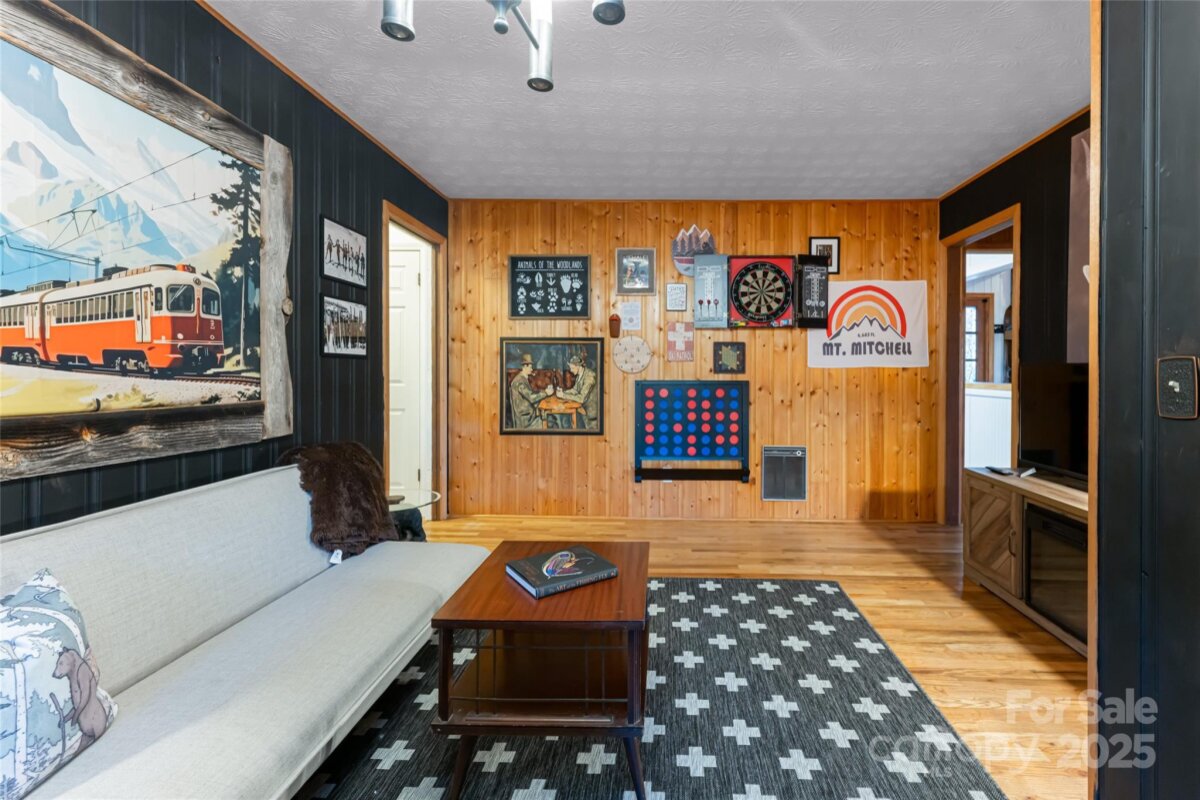 Burnsville 20 4305974t