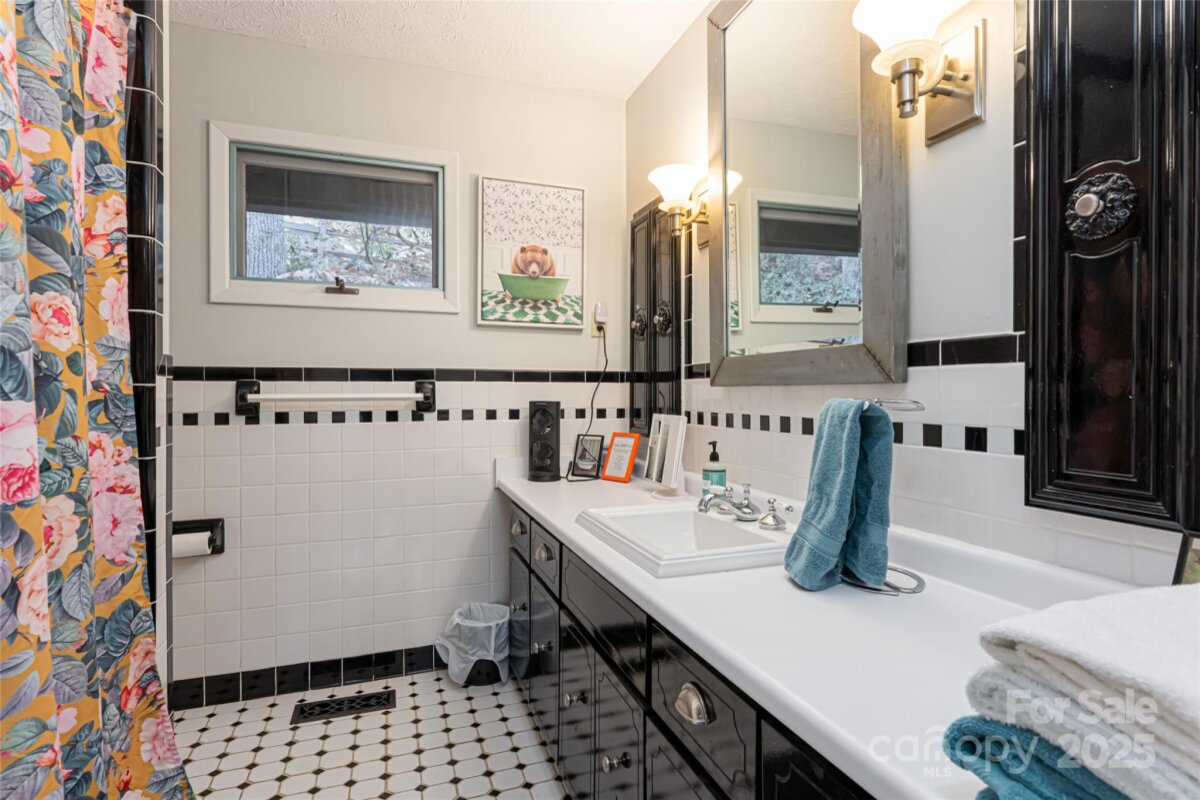 Burnsville 26 4305974z