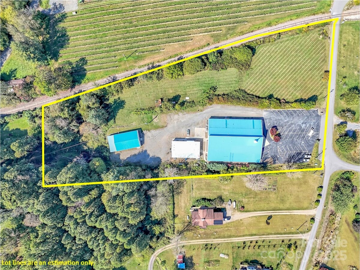 Waynesville 3 4306114c