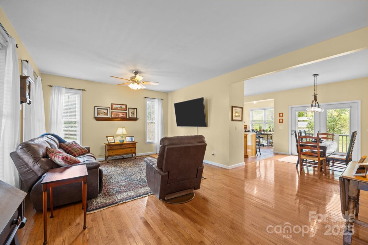 Waynesville 5 4306386e