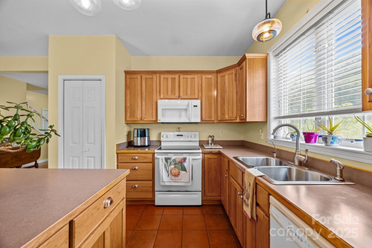 Waynesville 12 4306386l