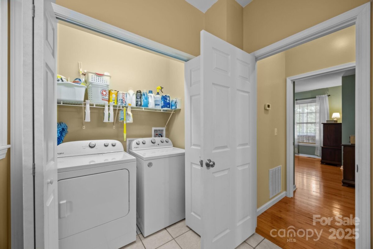 Waynesville 19 4306386s