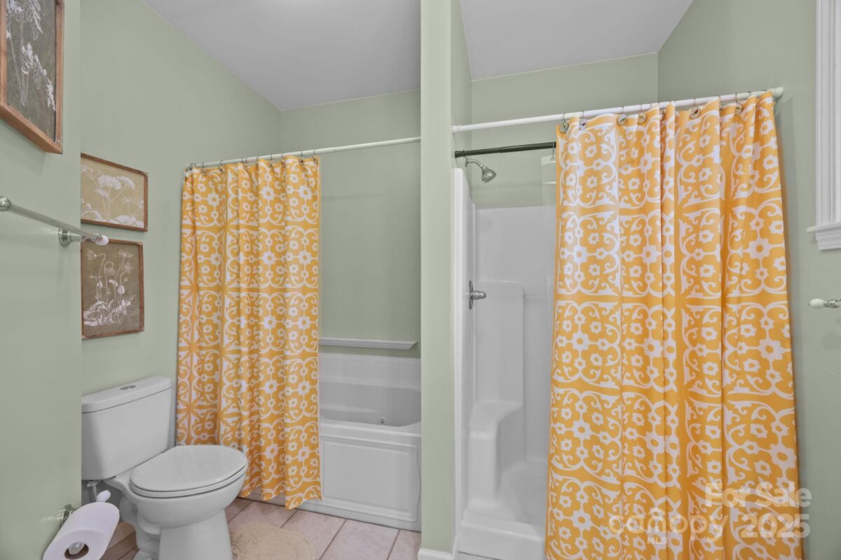 Waynesville 23 4306386w