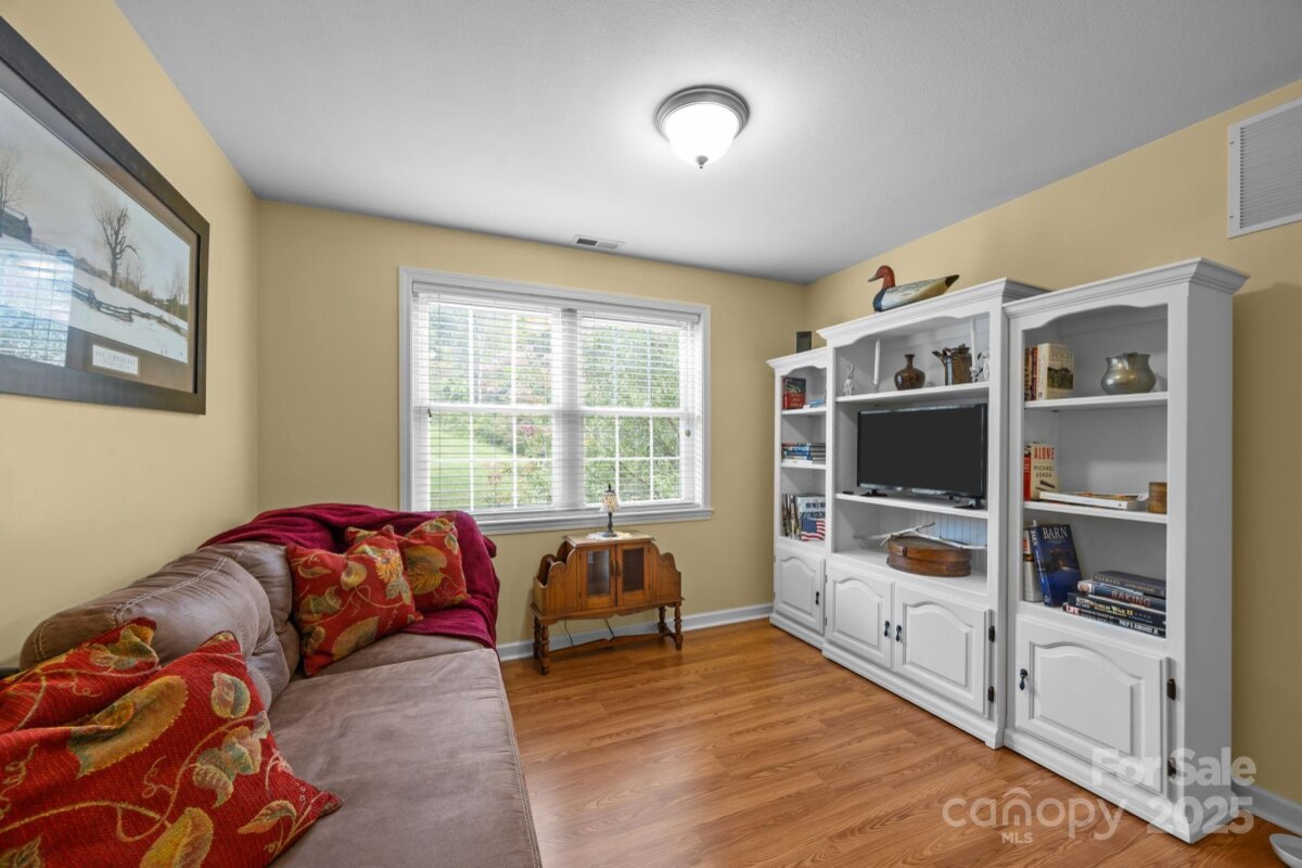 Waynesville 25 4306386y