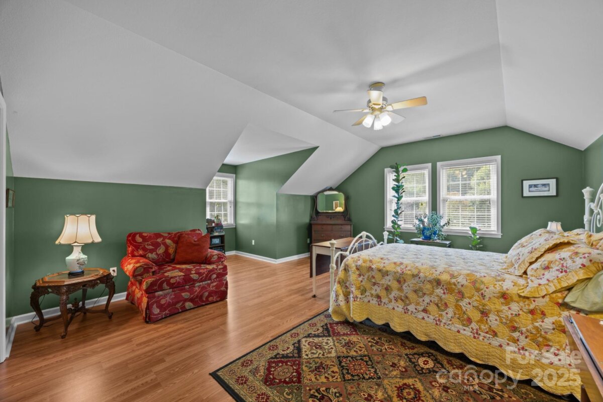 Waynesville 26 4306386z