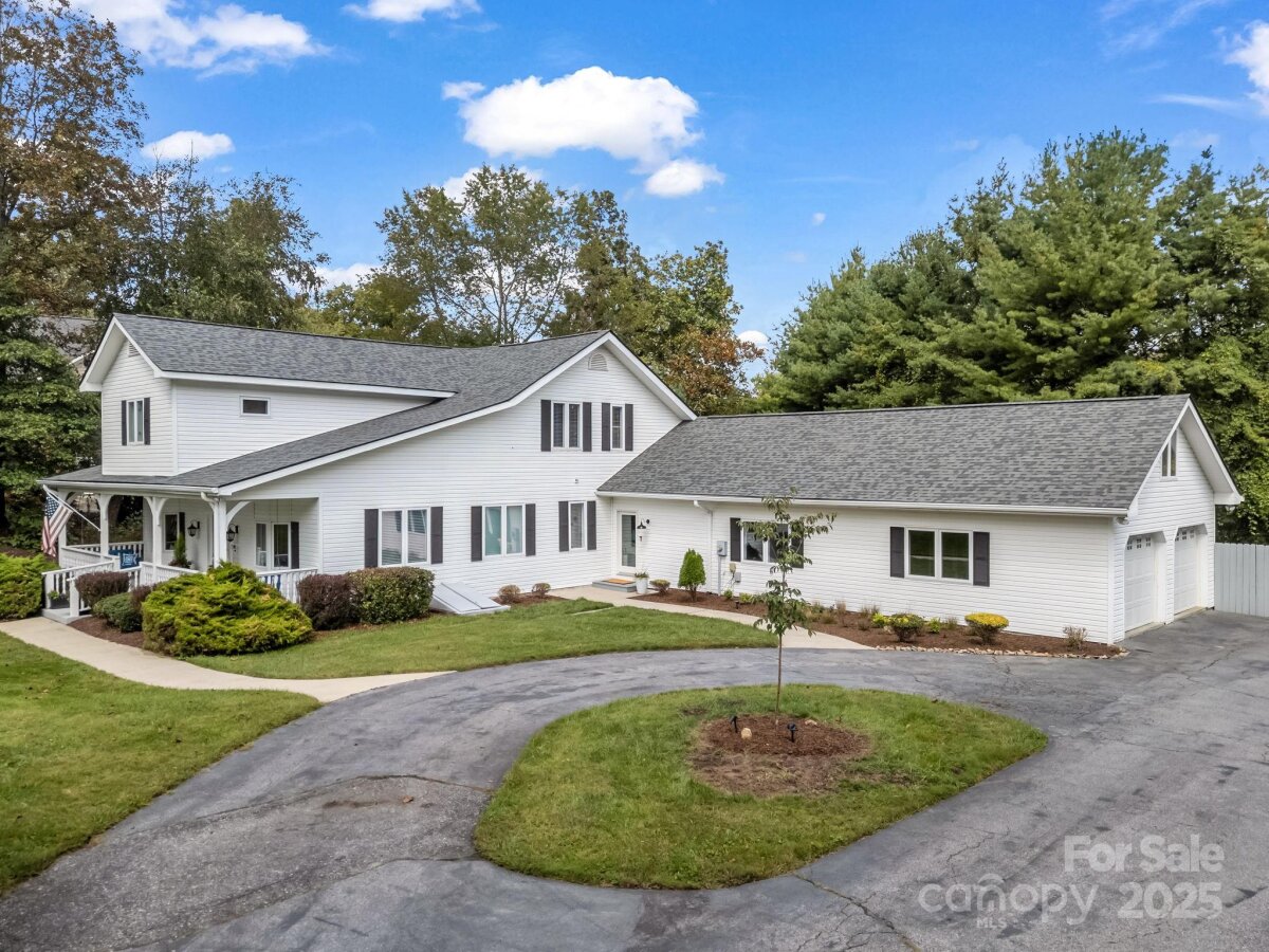 Hendersonville 4 4307162d