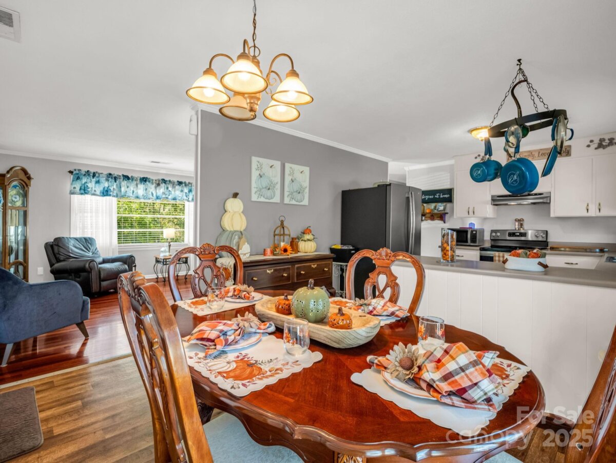 Avery Creek 11 4307961k