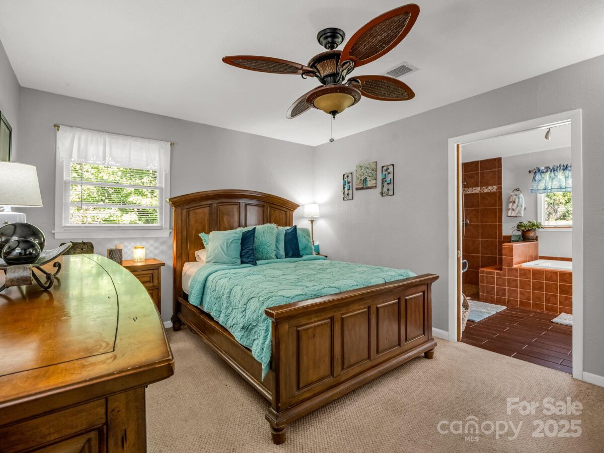 Avery Creek 17 4307961q