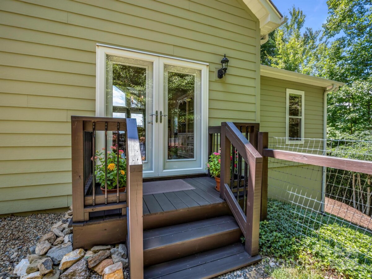 Weaverville 13 4307972m