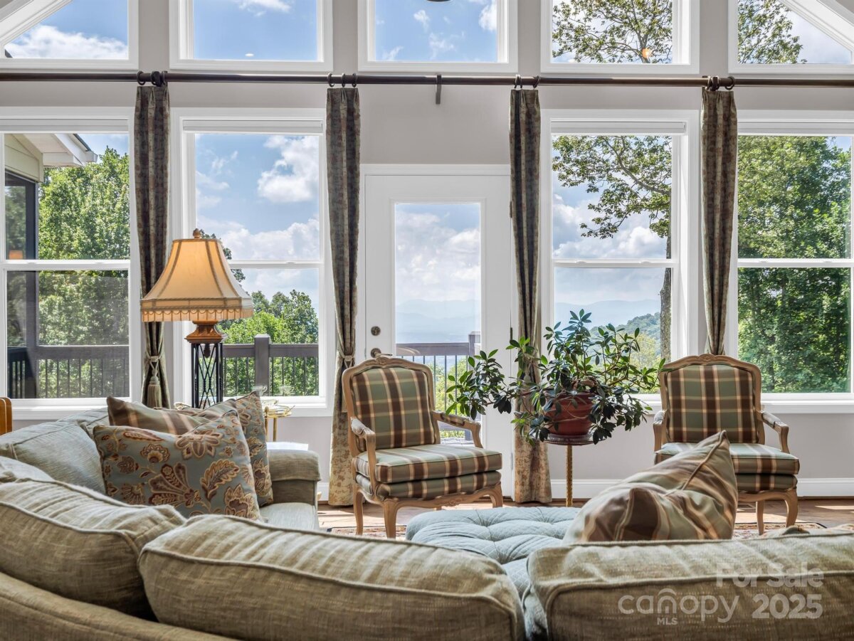 Weaverville 18 4307972r