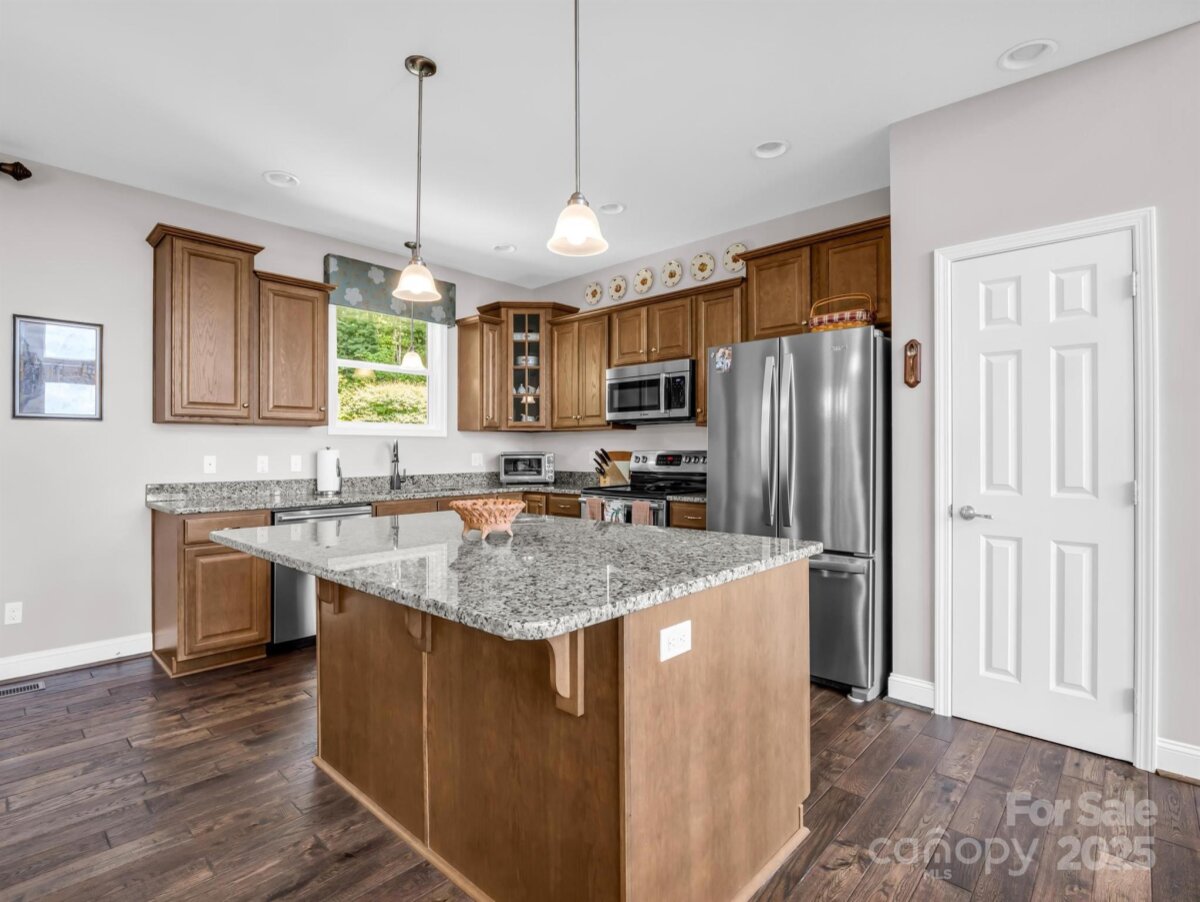 Weaverville 20 4307972t