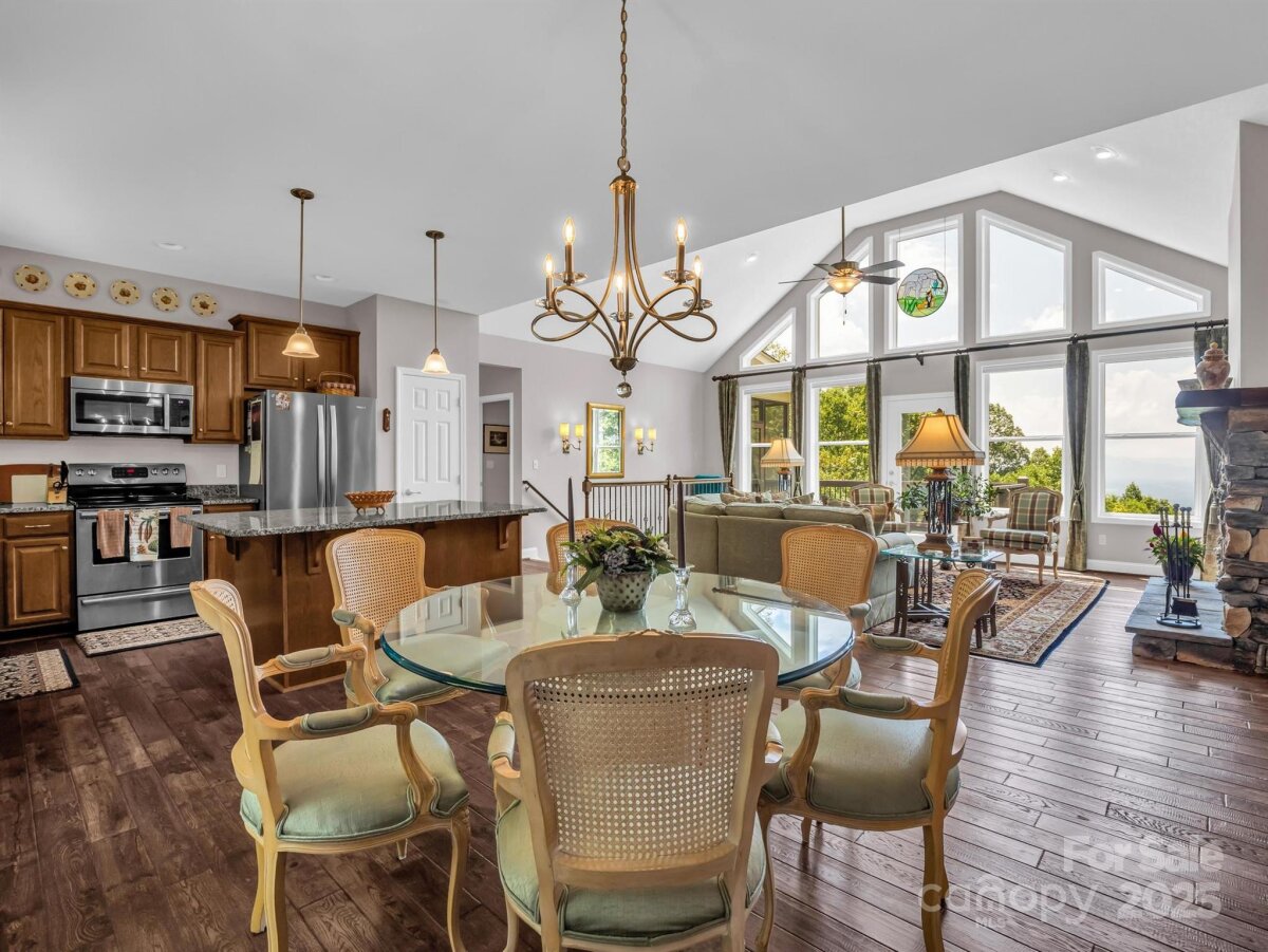 Weaverville 23 4307972w