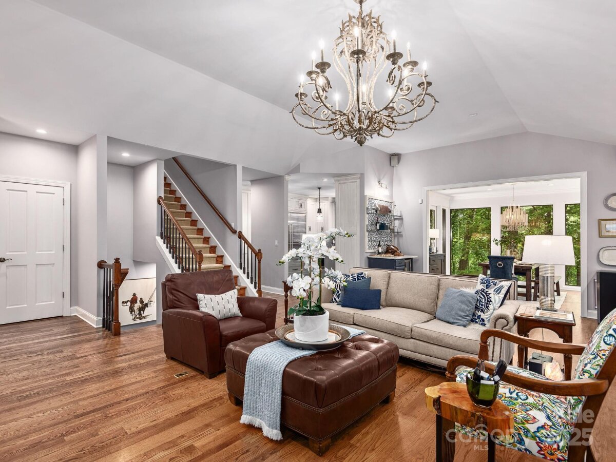 Hendersonville 6 4308602f