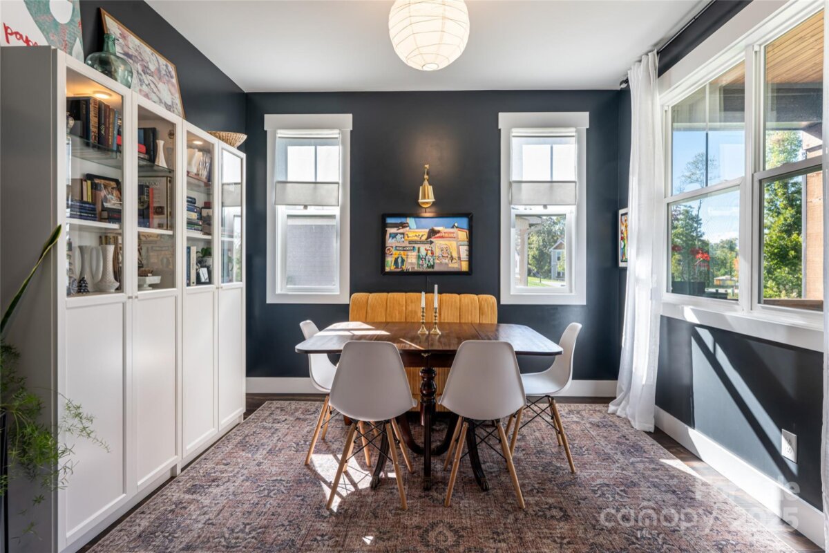 South Asheville 9 4308917i