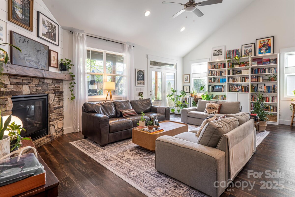 South Asheville 11 4308917k