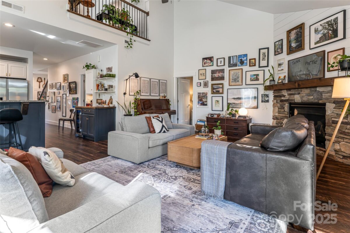 South Asheville 15 4308917o