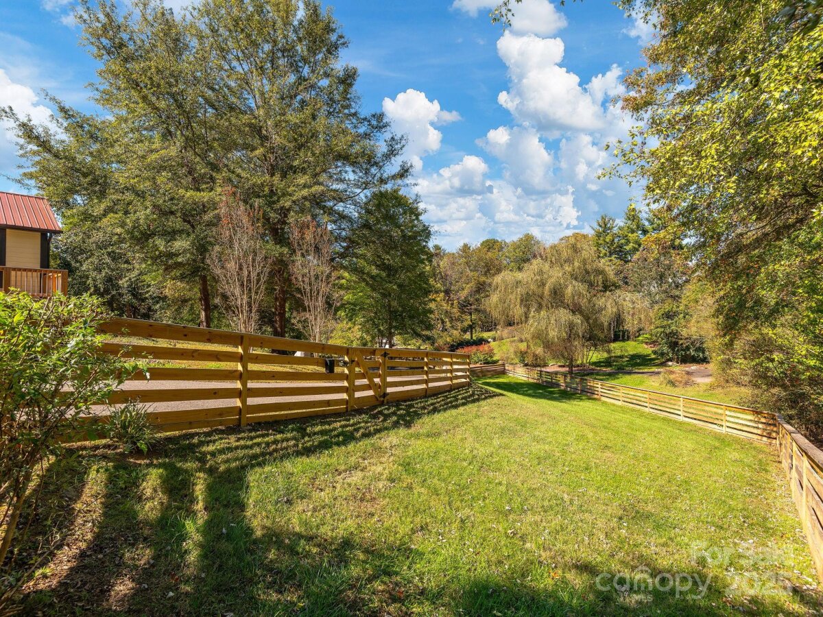 Weaverville 7 4308963g