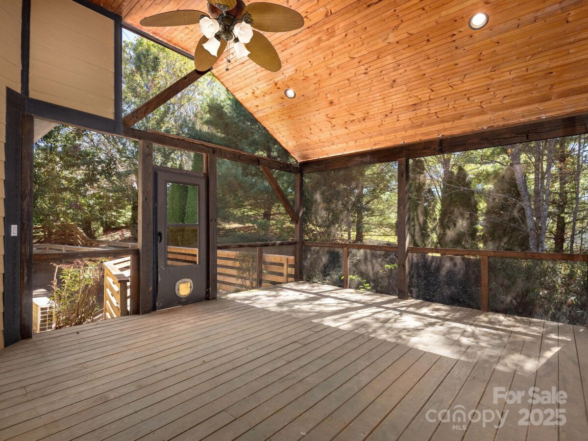 Weaverville 22 4308963v