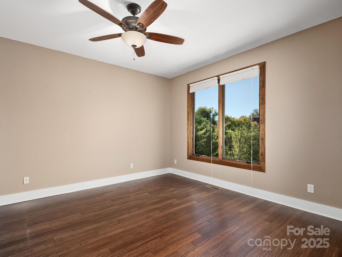 Weaverville 26 4308963z