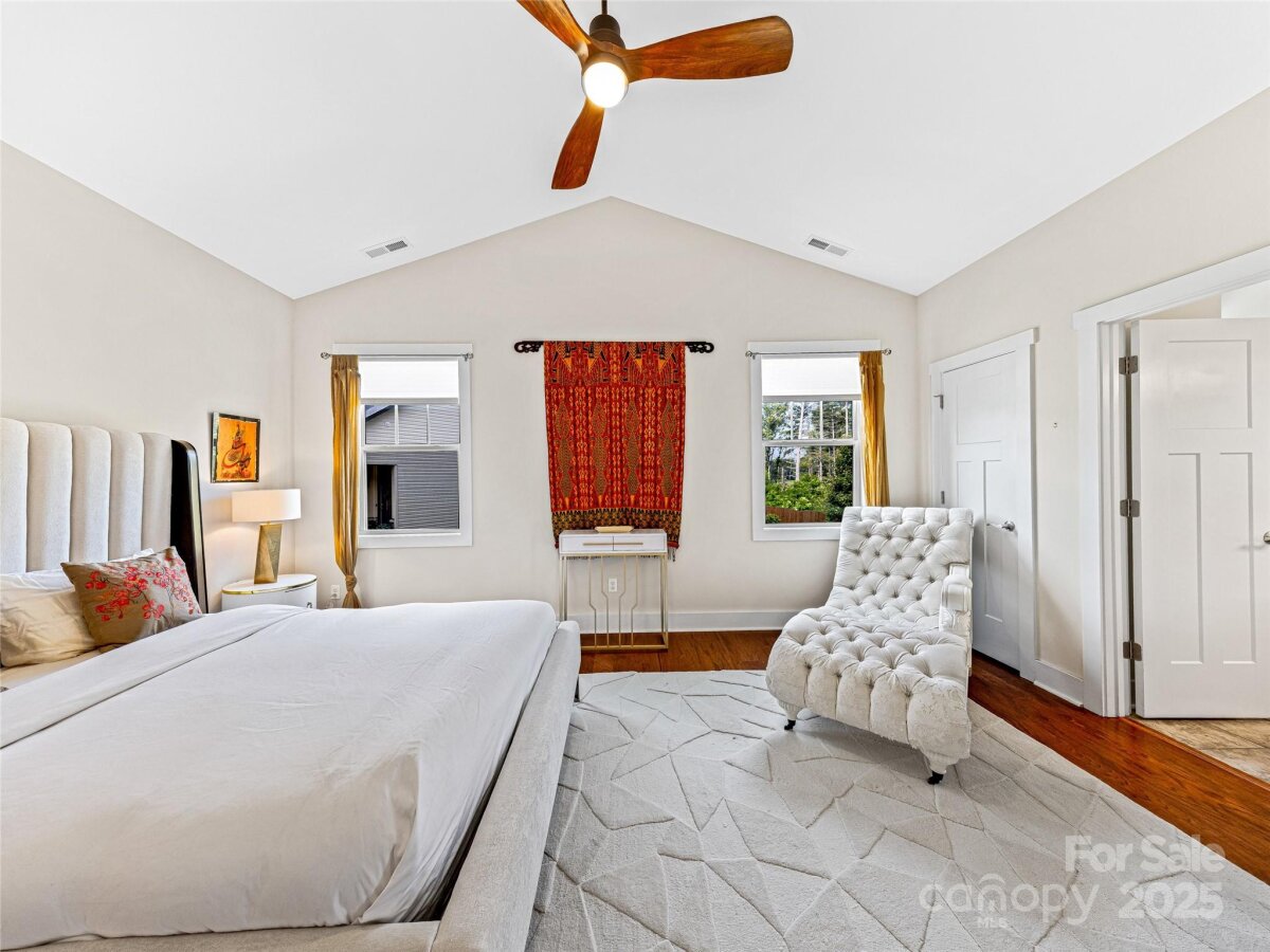 Weaverville 17 4309238q