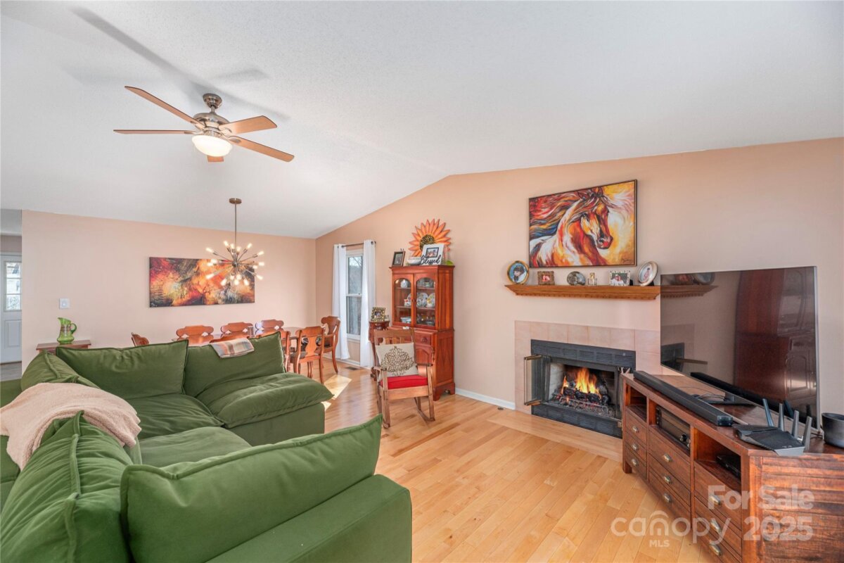 Avery Creek 6 4309868f