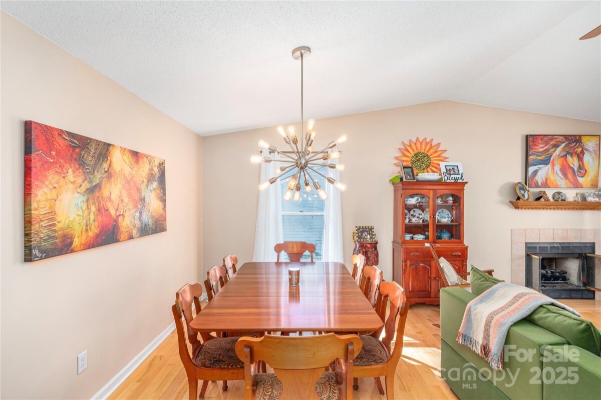 Avery Creek 10 4309868j