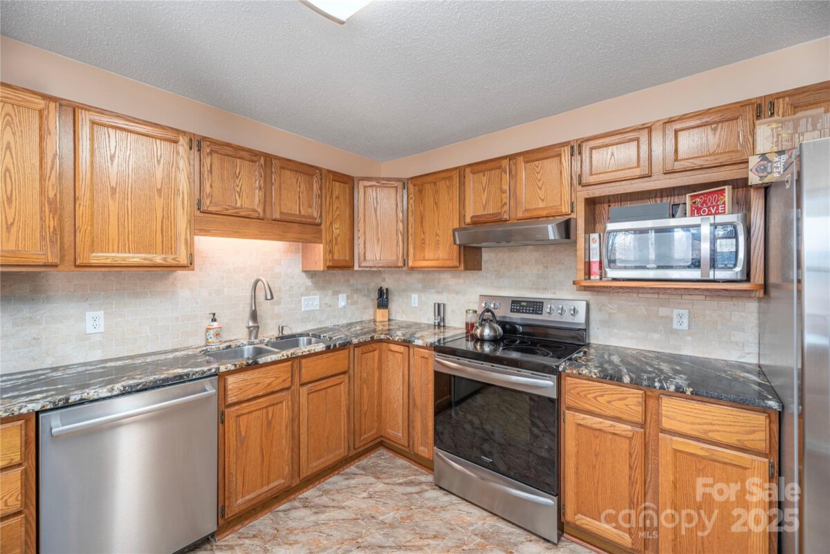 Avery Creek 14 4309868n