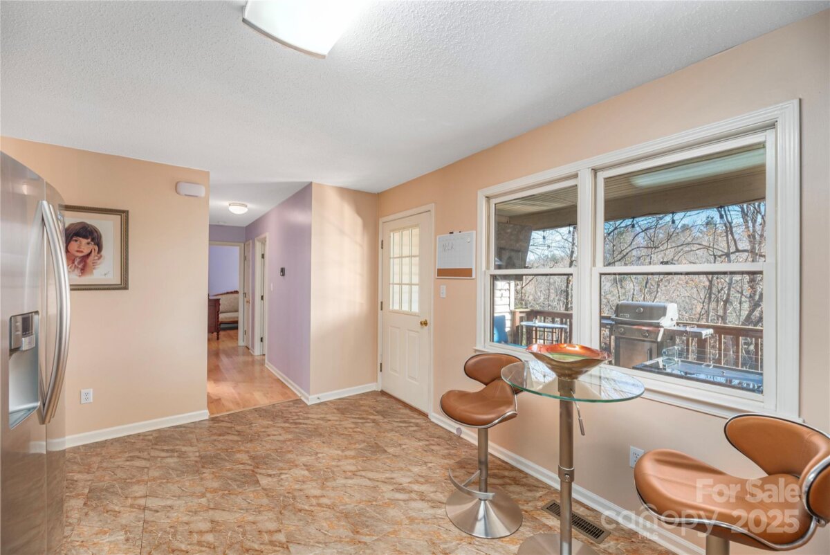 Avery Creek 15 4309868o