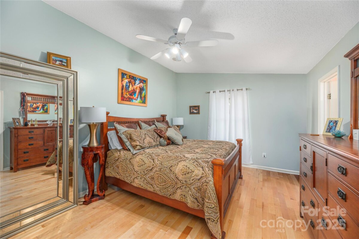 Avery Creek 18 4309868r