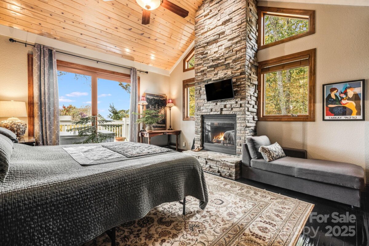 Mars Hill 13 4310904m