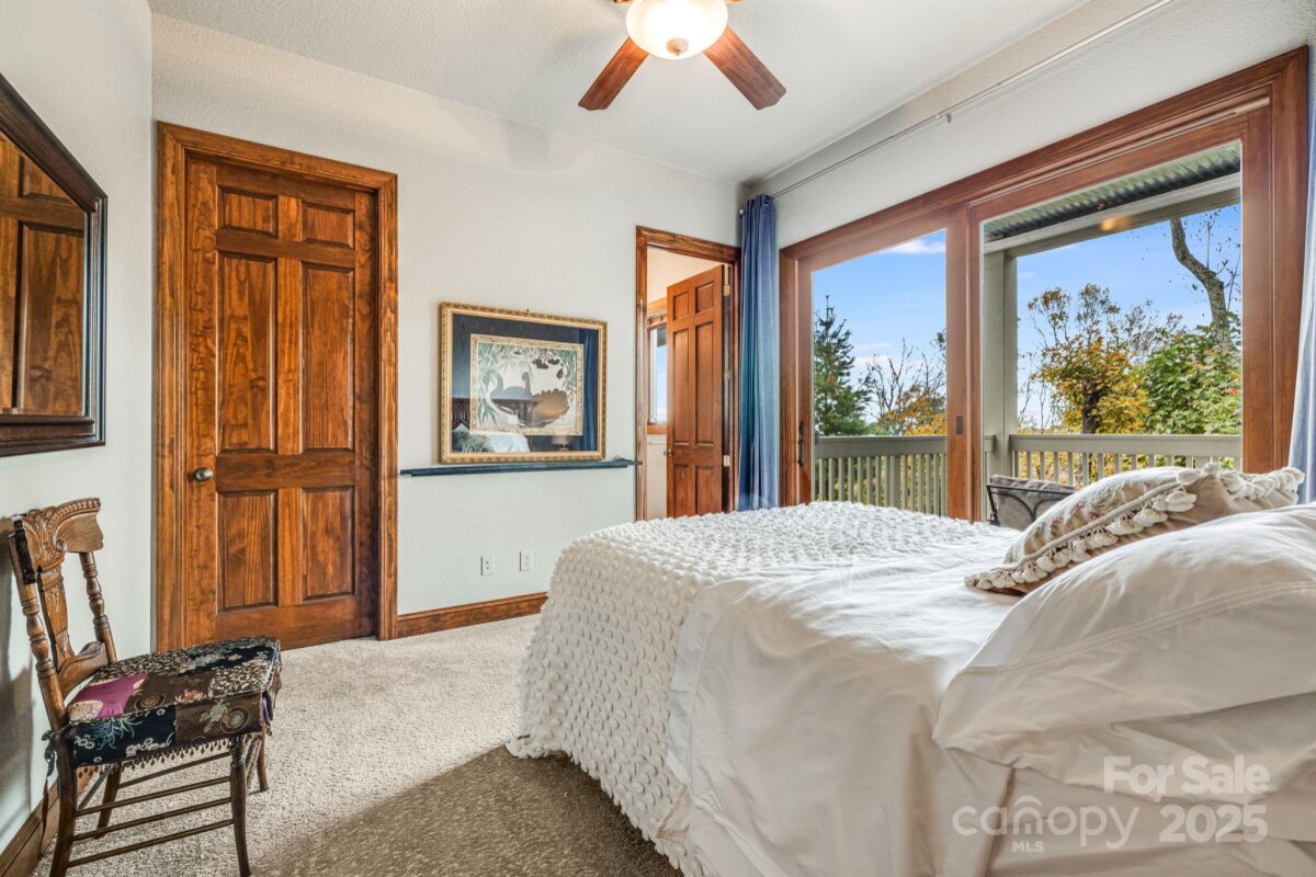 Mars Hill 20 4310904t