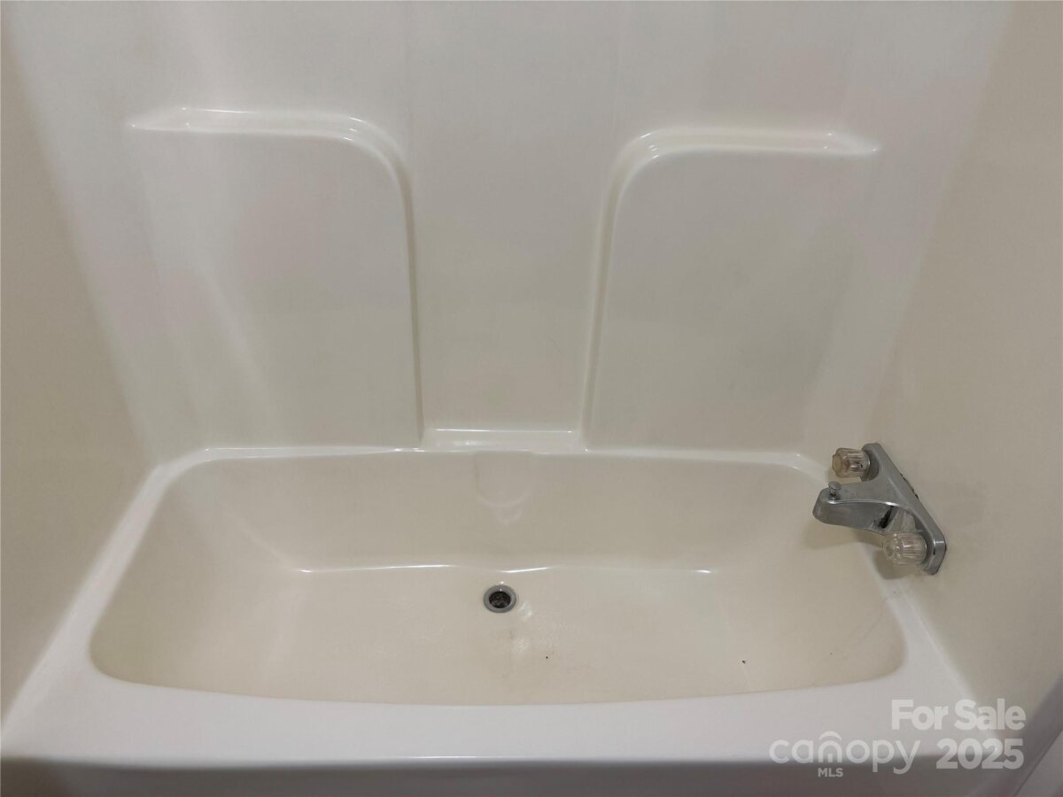 Leicester 12 4311143l