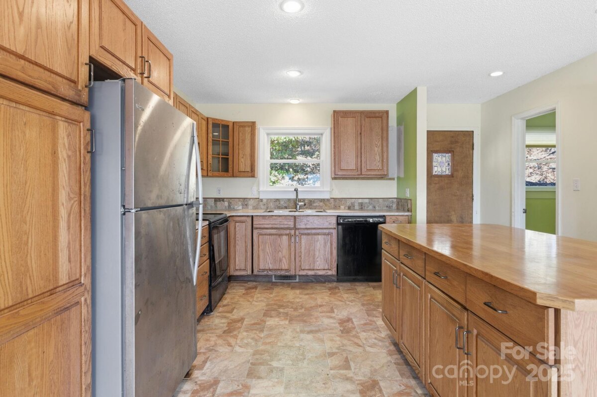 Weaverville 7 4311233g