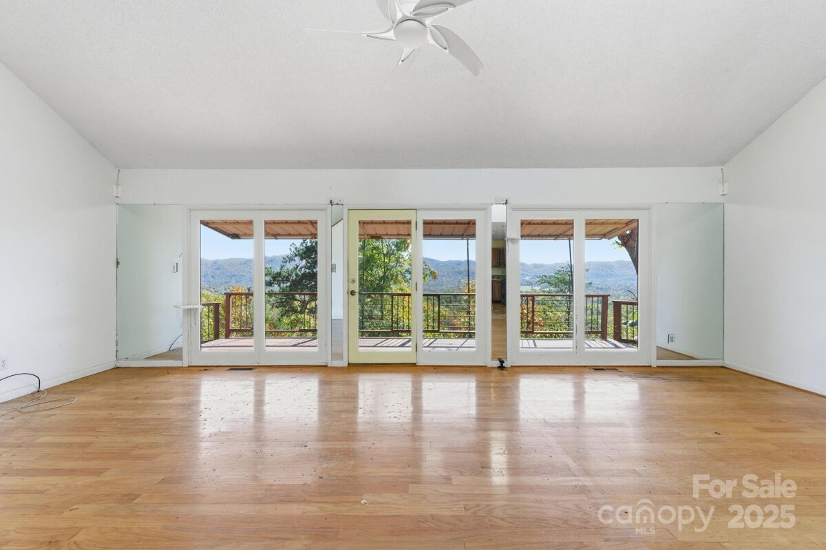 Weaverville 9 4311233i