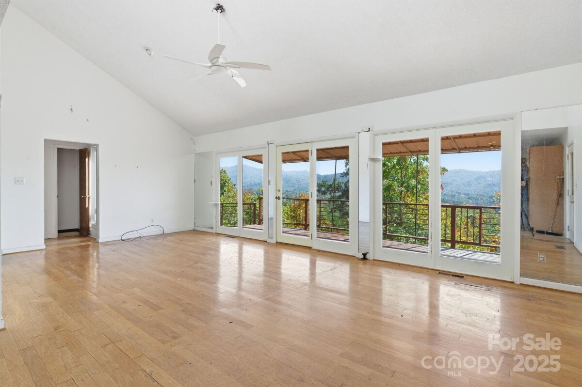 Weaverville 10 4311233j