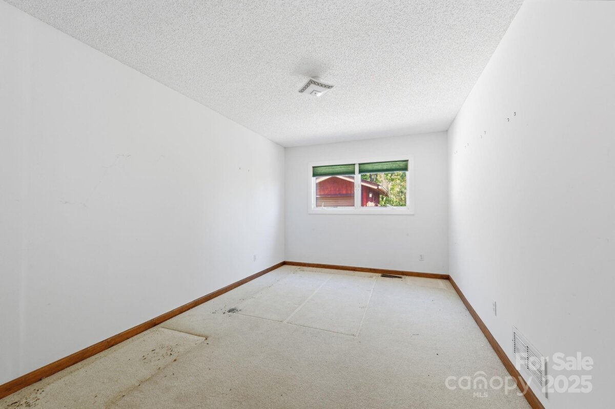 Weaverville 11 4311233k