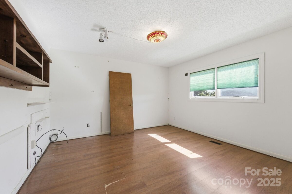 Weaverville 13 4311233m