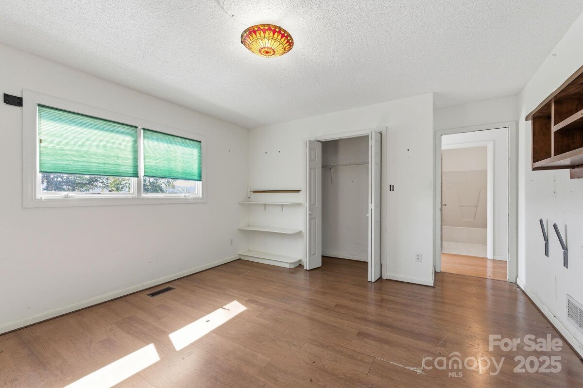 Weaverville 14 4311233n