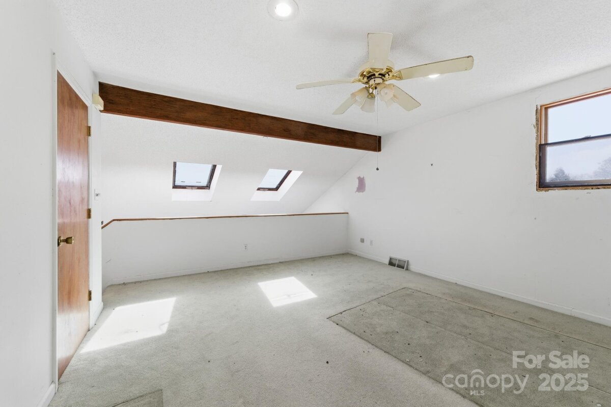 Weaverville 16 4311233p