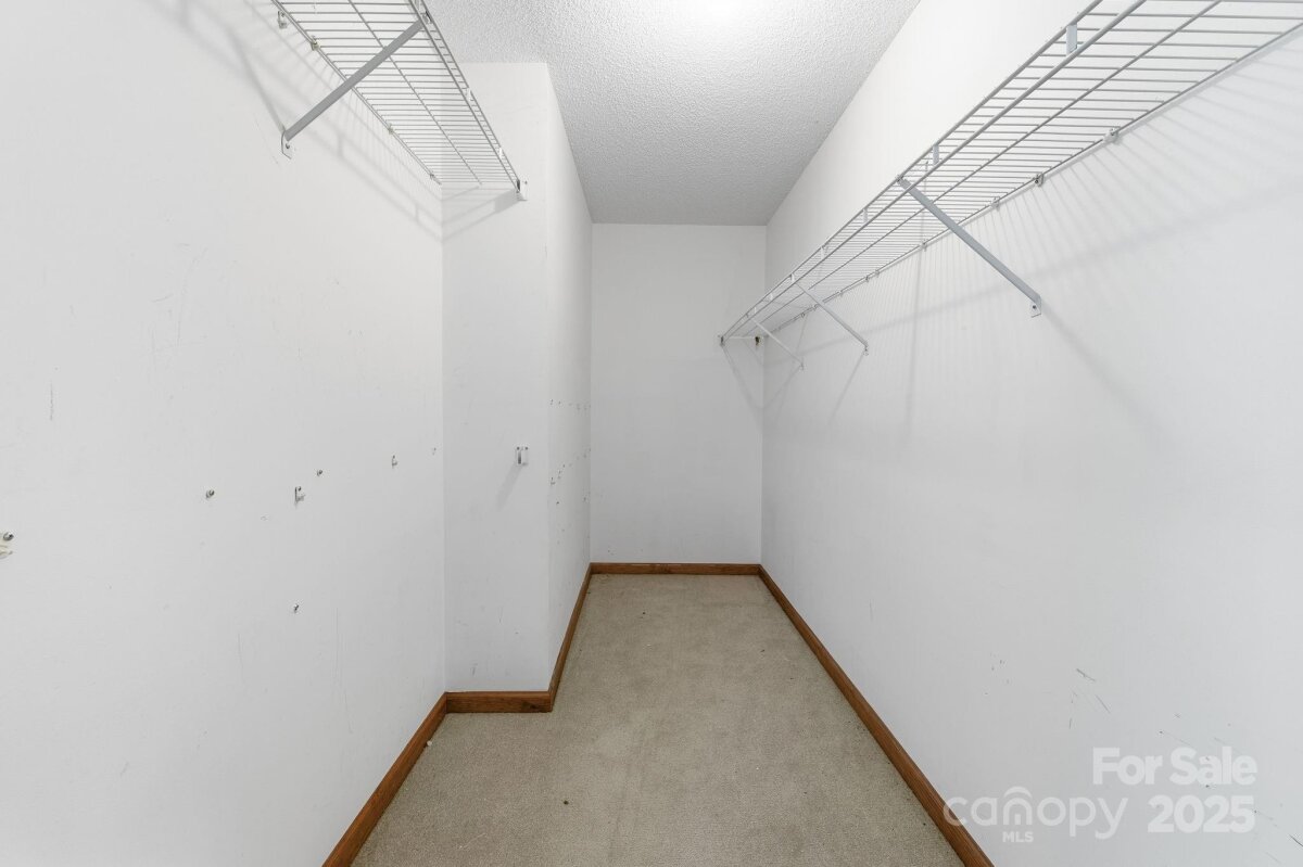 Weaverville 18 4311233r