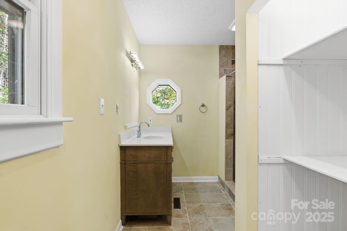 Weaverville 19 4311233s