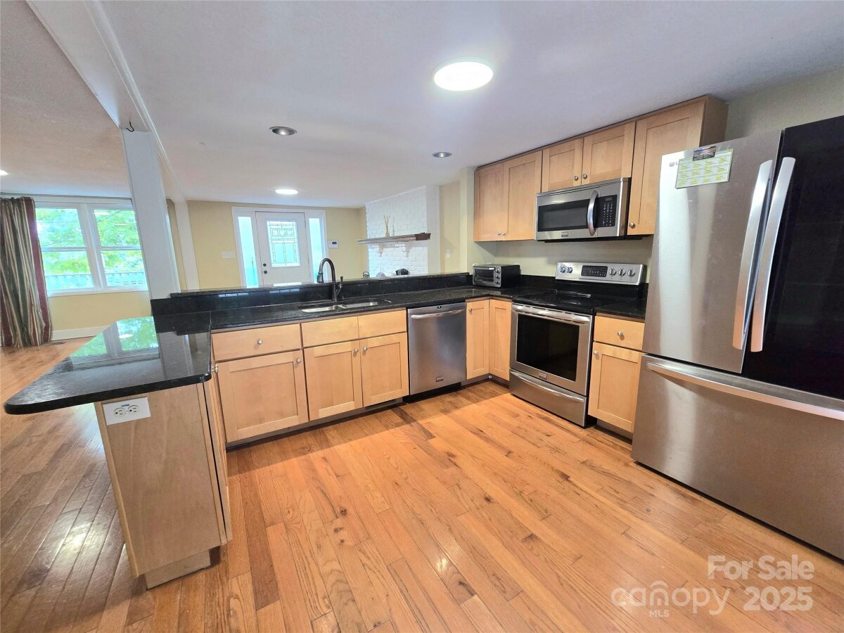 Avery Creek 5 4311495e