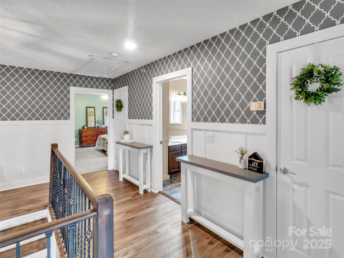 Waynesville 22 4311672v