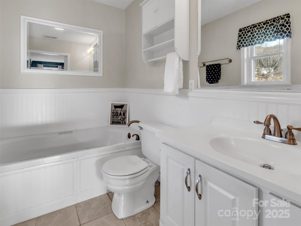 Waynesville 26 4311672z