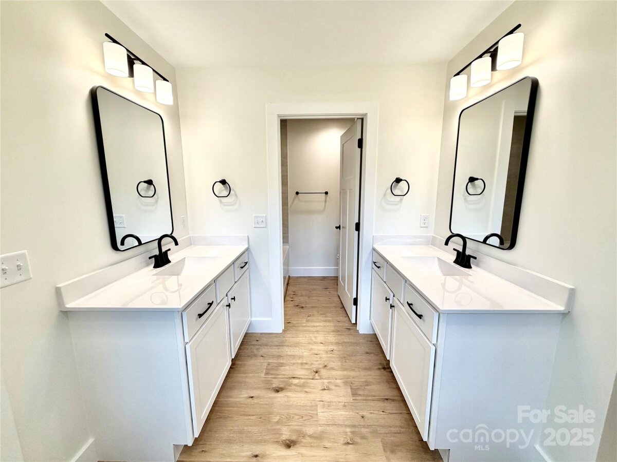 Mars Hill 25 4311868y