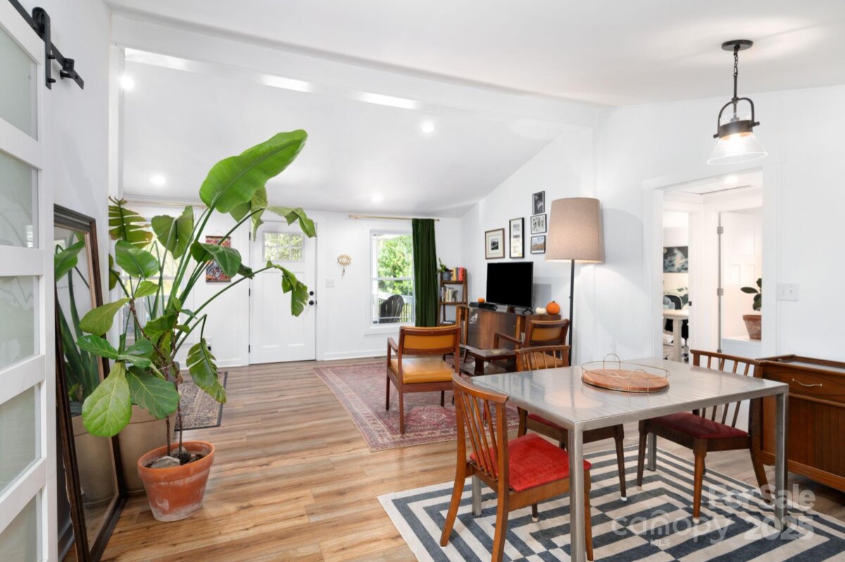 Leicester 9 4312462i