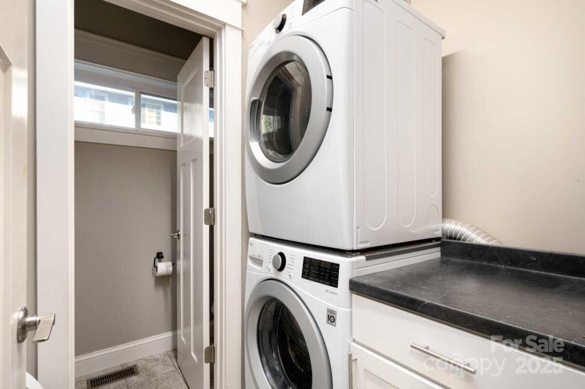 West Asheville 22 4312880v